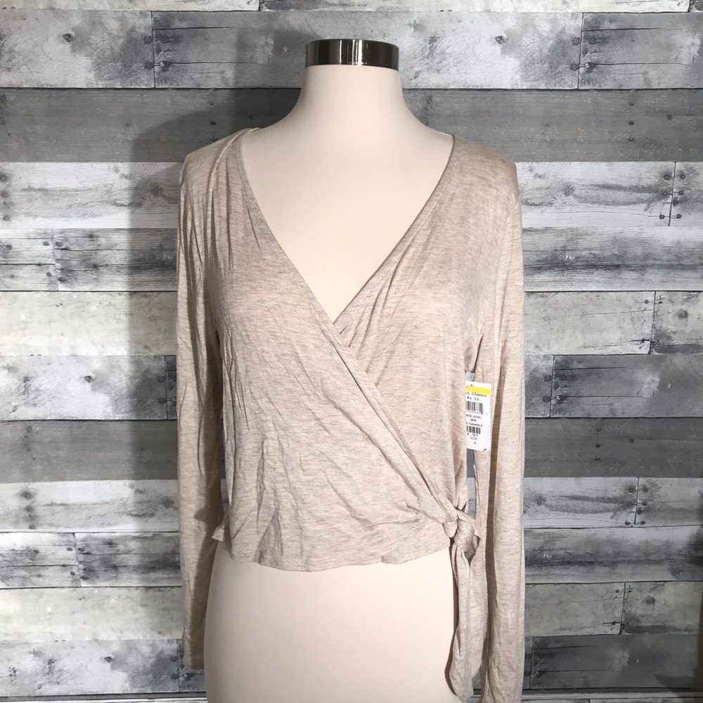 PST LOs Angeles Gray Wrap Top L